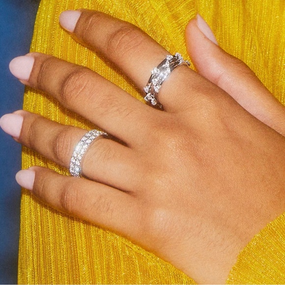 Kendra Scott Haven Crystal Heart 3 Ring Set - Picture 2 of 8